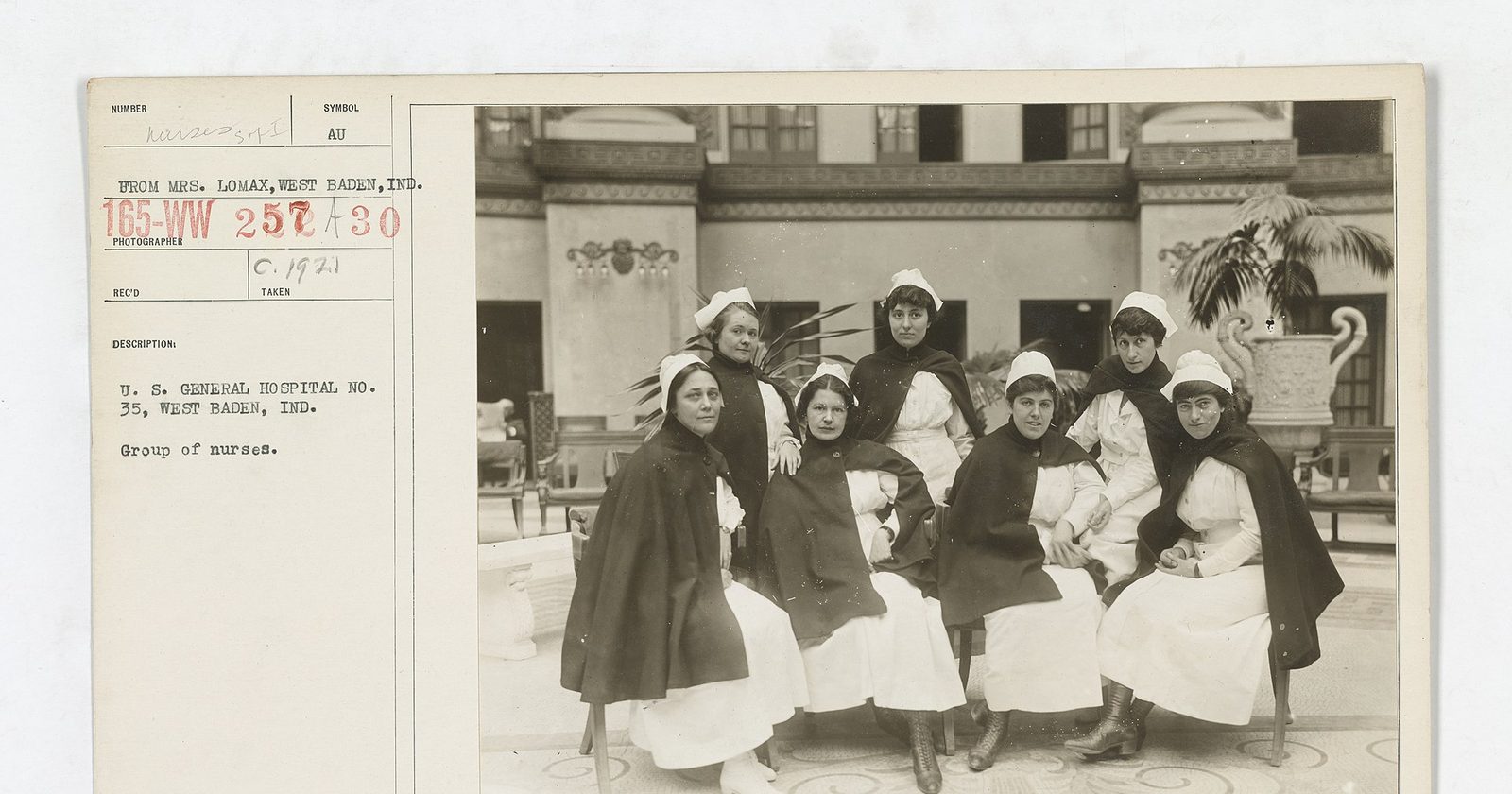 Grupa pielęgniarek szpitala ogólnego, archiwalna fotografia (NARA)